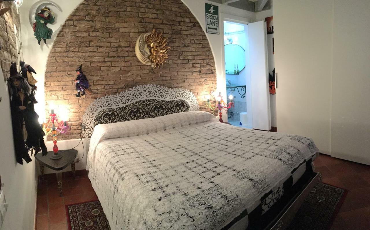 L'Ora Delle Streghe B&B Centralissimo Livorno Exteriér fotografie